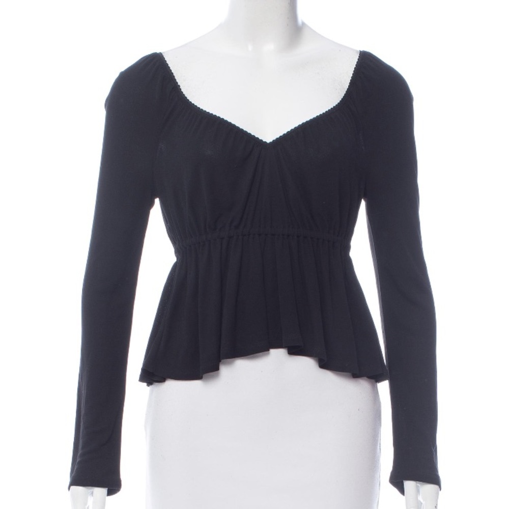 Dolce and Gabbana long sleeve V-neck top. - Picture 1 of 5